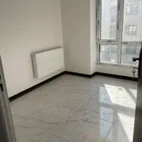 110 متر دو خواب نوساز خوش نقشه روبه افتاب