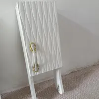 شلف و آیینه سرویس بهداشتی