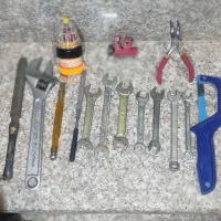 تعدادی آچار  طبق عکس یکجا مناسب بخر... اسپیکر JBL