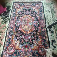 فرش دستباف سالاری زر نیم