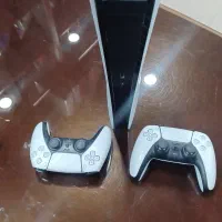 خریدار فوری دستگاه پلی فور و پلی ۵ شما هستیم