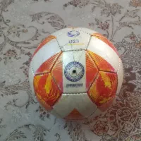 دو عدد توپ فوتبال سایز ۵ مولتن