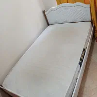 تخت یک و نیم نفره