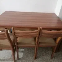 میز نهار خوردی