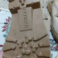 پوتین|کیف، کفش، کمربند|بم, |دیوار