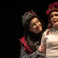 بلیت تئاتر گلاب آدینه هم این هم آن