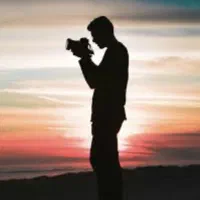 همکار اشنا به کامپیوتر جهت کار در عکاسی