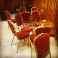 میز و صندلی ناهارخوری فلزی  باغ تالار رستوران