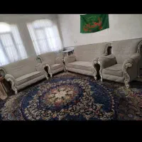 مبل 7نفره کرمی کاملا سالم