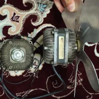 یک عدد پنکه و دینام ، و یک عدد هم دینام