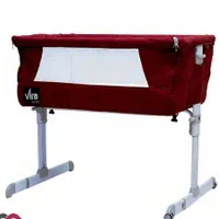 تخت کنار مادر کودک