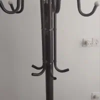 چوب لباسی ایستاده