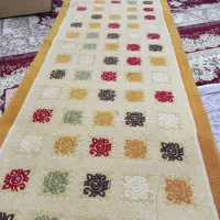 یک عد تخت فلزی دونفره ویکعد قالی درحد نو