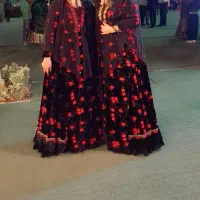 لباس محلی مخمل در حد نو آسترکشی بادوخت تمیز