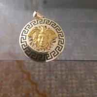 گردنی طلای ورساچ/  کاملا نو|جواهرات|تبریز, |دیوار
