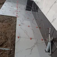 کاشی‌کاری و دیوارـ چینی با ابزار مدرن کیفیت تضمینی|خدمات پیشه و مهارت|پارس‌آباد, |دیوار