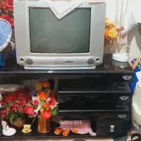 میز با تلویزیون