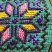 فروشنده خانم مجرب