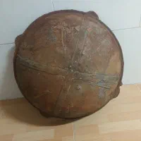 دیگ چدن روسی ۵۰ سانتی کاملا سالم|ظروف پختوپز|قائن, |دیوار