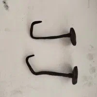 دو عدد میخ بسیار قدیمی