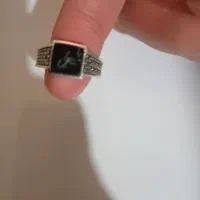 انگشتر نقره ‌‌عقیق