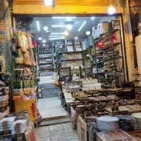 به یک فروشنده اقا جهت کار در فروشگاه نیازمندیم