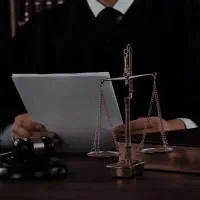 وکیل دادگستری