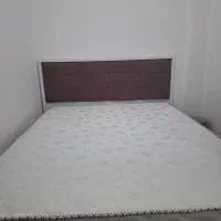 تخت خواب ومیزارایش