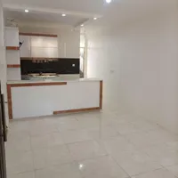 فروش آپارتمان ۶۰ متری ۱ خوابه طبقه ۱ در کوشک میدان