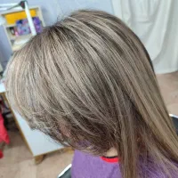 رنگ و لایت حرفه ایی|خدمات آرایشگری و زیبایی|نور, |دیوار