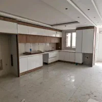 فروش آپارتمان۲۴۲متری۴ خواب تجهیزتاپ لوکیشن/ولیعصر