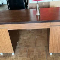 فروش فوری میز|میز تحریر و کامپیوتر|عباس‌آباد, |دیوار