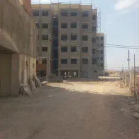 تعدادزیادی کارگرساده بنا سیمان کاری کاشی  جوشکار
