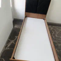 تخت تک نفره