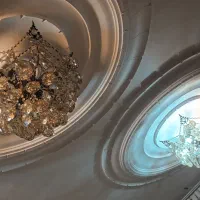 لوسترسقفی برنجی|لوستر و چراغ آویز|رشت, دباغیان|دیوار