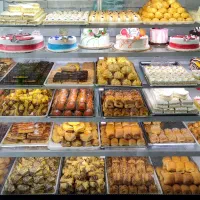 به استاد کار شیرینی پزی نیازمندیم