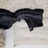 نیم بوت و کفش مجلسی کاملا نو حتی ی بار پوشیده نشد