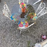 صندلی ومیز فرفورژه ۴نفره
