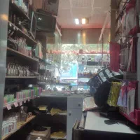 اجاره ی مغازه آرایشی بهداشتی واقع در میدان شریعتی|اجارهٔ مغازه و غرفه|اردبیل, |دیوار