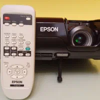 پروژکتور EPSON کارکرده بدون تعمیر