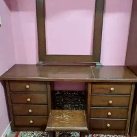 میز آرایشی