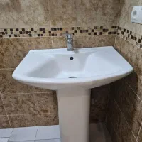 روشویی پایه دار