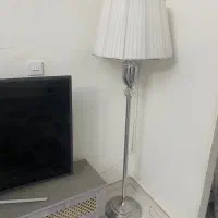 آباژور ایستاده با کلاهک