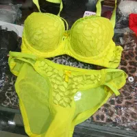 لباس زیر زنانه