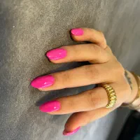 تخفیف کاشت ناخن به مدت محدود|خدمات آرایشگری و زیبایی|رشت, معلم|دیوار