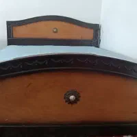 سرویس خواب چوب تخت و پاتختی + دشک فنر دار سالم