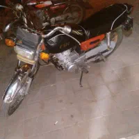 یک دستگاه موتور نام  ارشد  مدل 84 قیمت 26 م