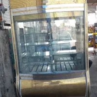 به دلیل جمع کردن مغازه