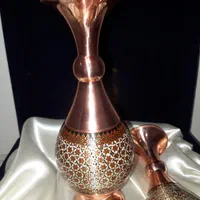 دوعدد جام مس کاری شده در جعبه فوق شیک