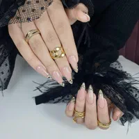 جشنواره کاشت و ترمیم تخصصی ناخن